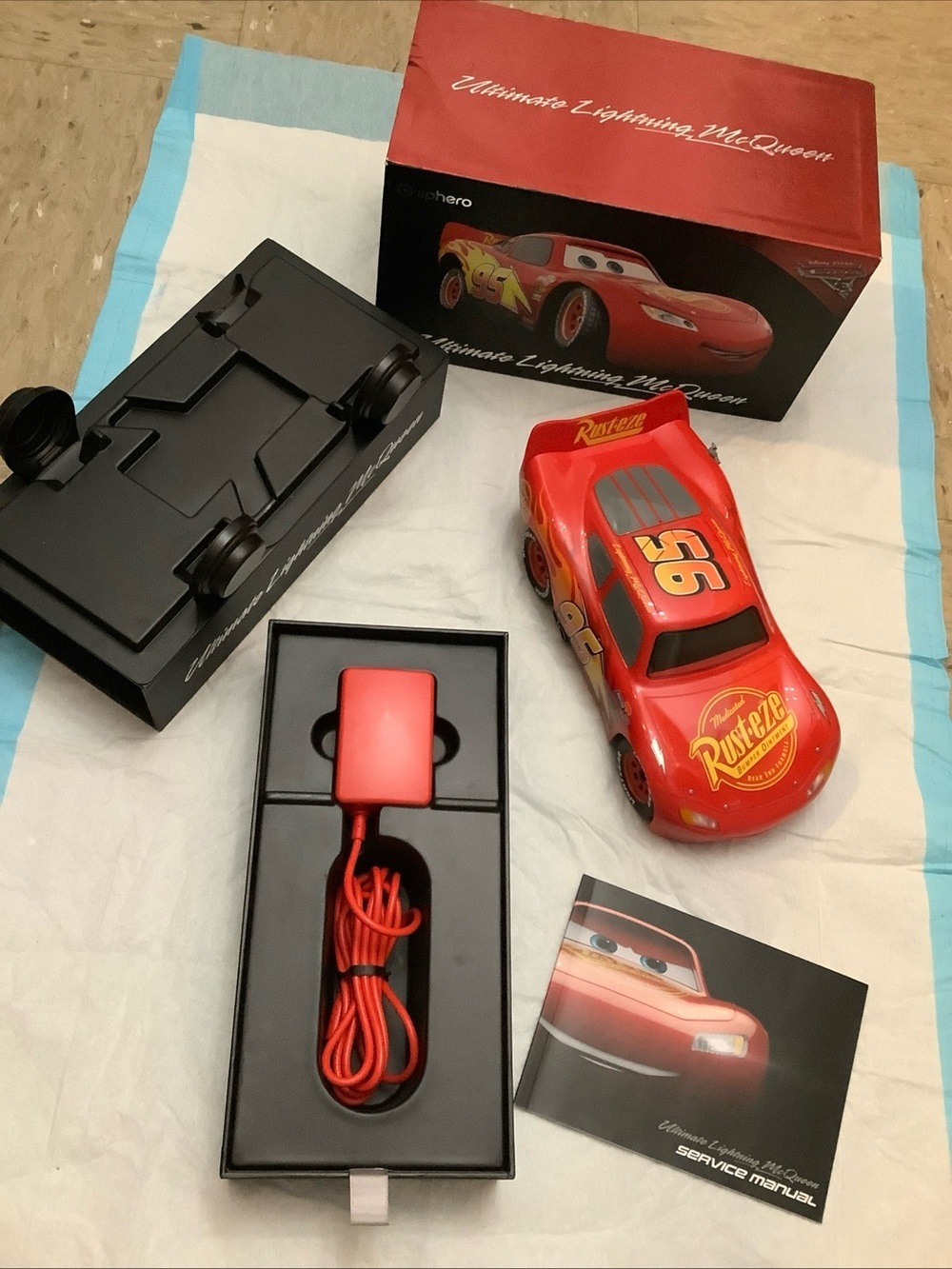 Sphero Ultimate Lighting McQueen Disney Pixar Cars 3 In Original Box - Picture 15 of 16